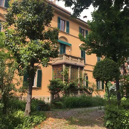 Chez Fratellini, Deluxe Flat With Garden & Parking דירה