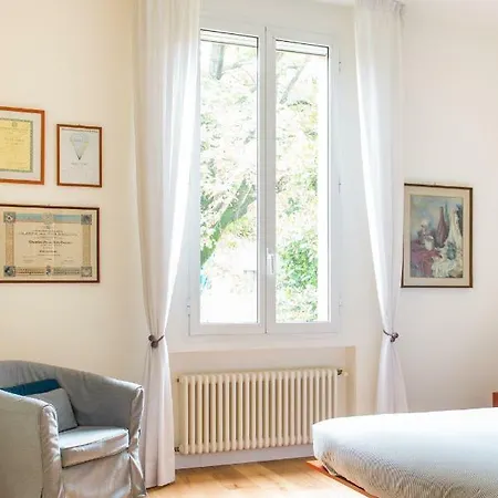 Chez Fratellini, Deluxe Flat With Garden & Parking *