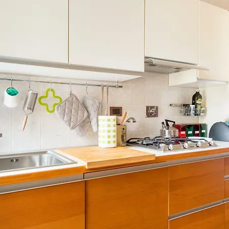 Chez Fratellini, Deluxe Flat With Garden & Parking